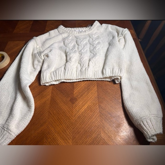 Aubrey Cable Knit Cropped Sweater
SZ XL - Picture 1 of 6